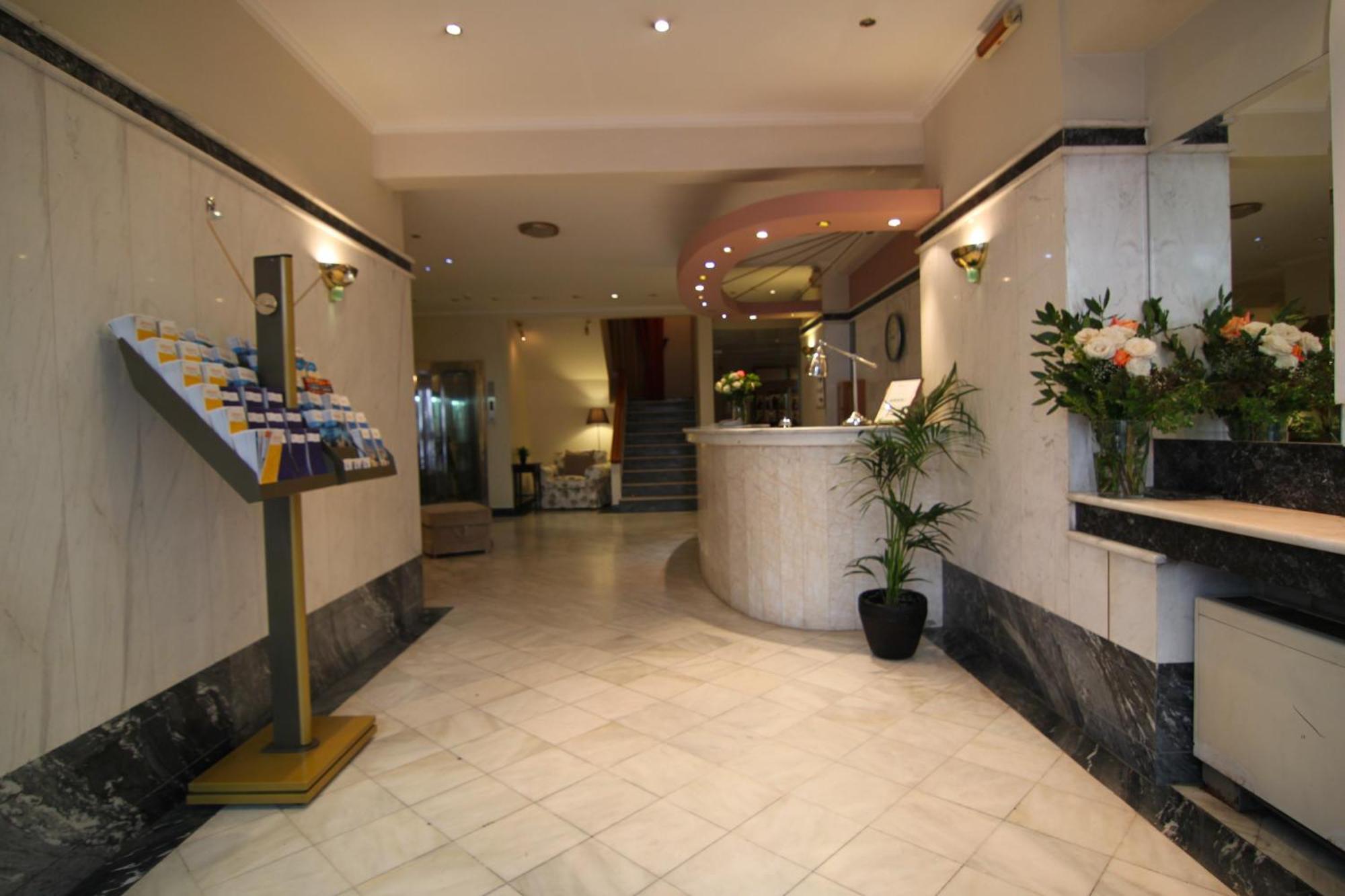 Achillion Hotel Athens Exterior photo