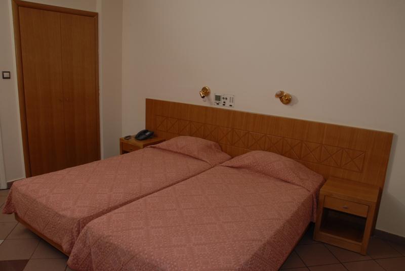 Achillion Hotel Athens Room photo